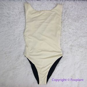 NEW La Gotta zariah color blocked asymmetric one piece‎ swimsuit, size M